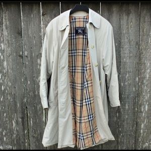 Rare Vintage Burberry Raincoat 6R